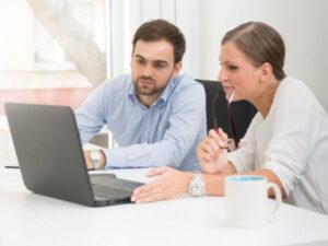 Your Ultimate Guide to Choosing the Right Wedding Advisor