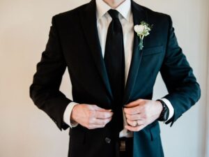 Semi-Formal vs Formal: Decoding the Dress Code Dilemma